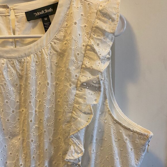ModCloth Floral Embroidered 100% Cotton Sleeveless Ruffled White Dress Plus Size - Picture 6 of 12